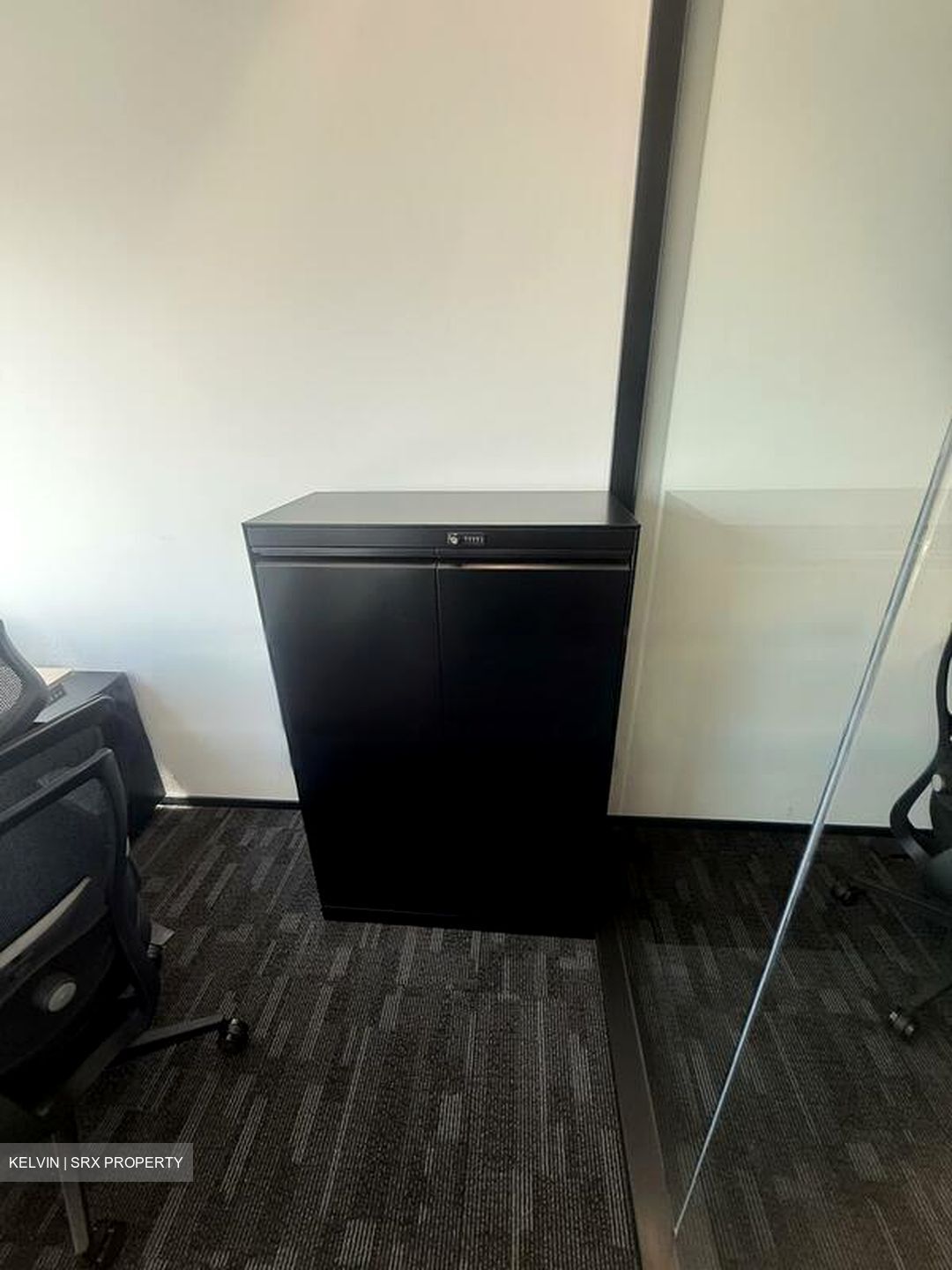 Gateway East (D7), Office #472600391